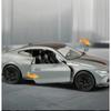1/36 BMW M4 CSL Metallspielzeuglegierungsauto Druckguss & Spielzeugfahrzeuge Automodell Modellauto für Kinder
