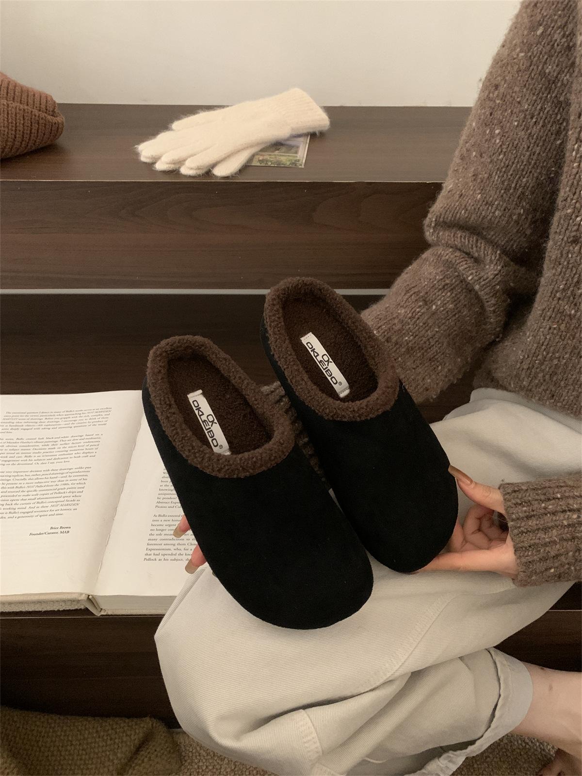 

Биркенштоки на плоской подошве, женские новые осенне-зимние, с закрытым носком, пушистые полушлепанцы, для улицы, бархатные для тепла, ленивые, хлопковые мопы на одной педали 39 чёрный