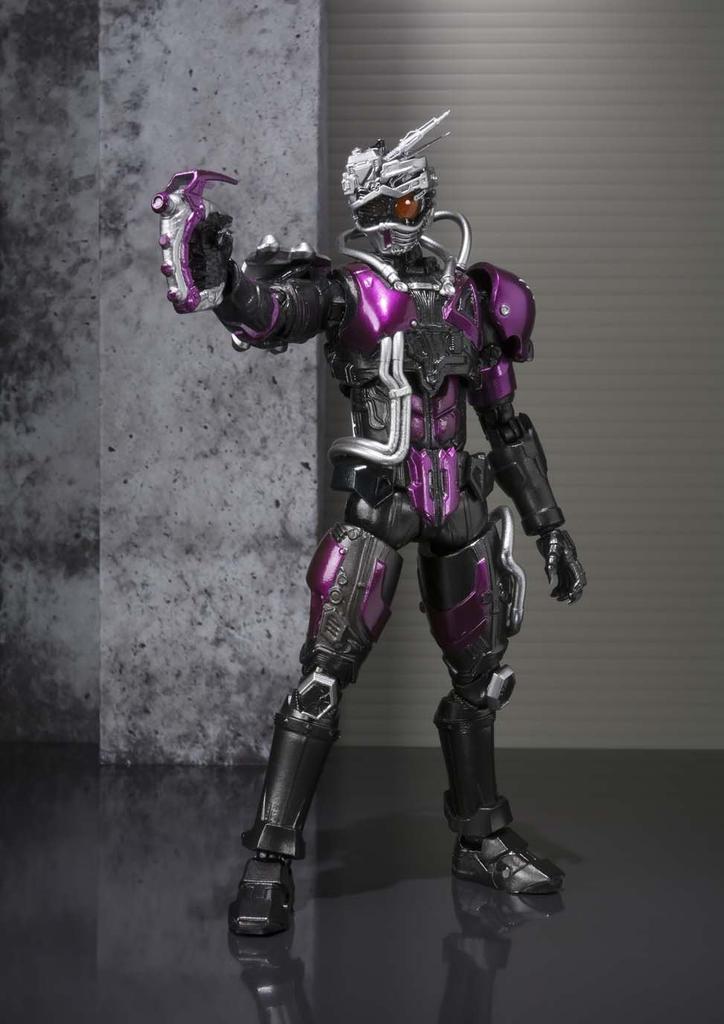 TAMASHII NATIONS Mashin Chaser S.H.Figuarts