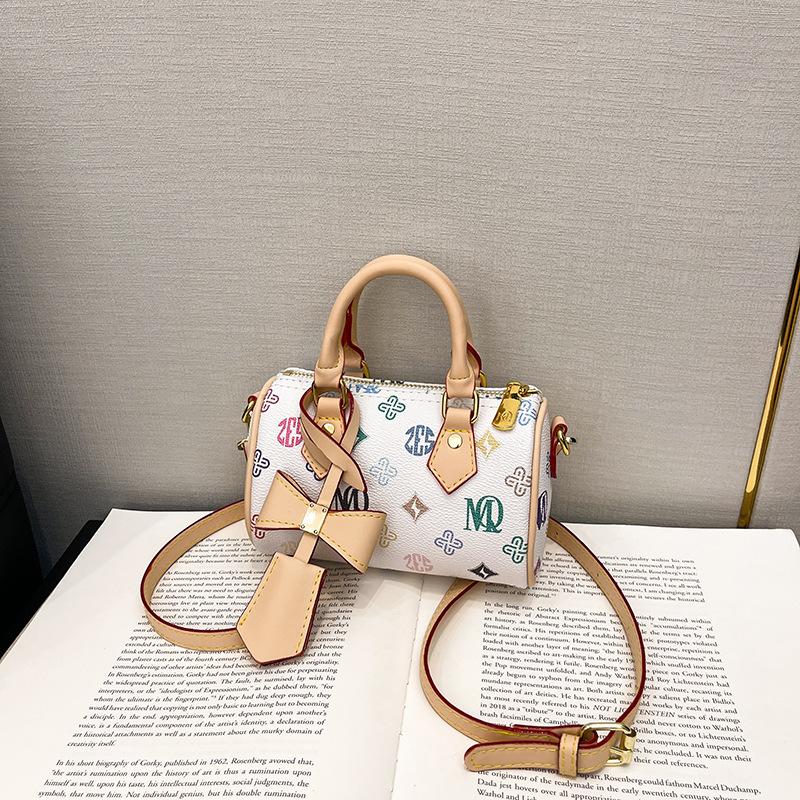 

Niche portable pillow bag women s summer new fashion simple shoulder bag versatile messenger bag