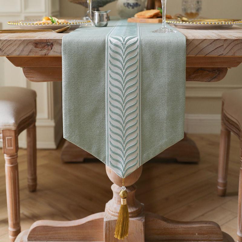 

Простая светло-зеленая вышитая кисточка настольный флаг скатерть ткань кухонное полотенце длинная полоса 30*100cm