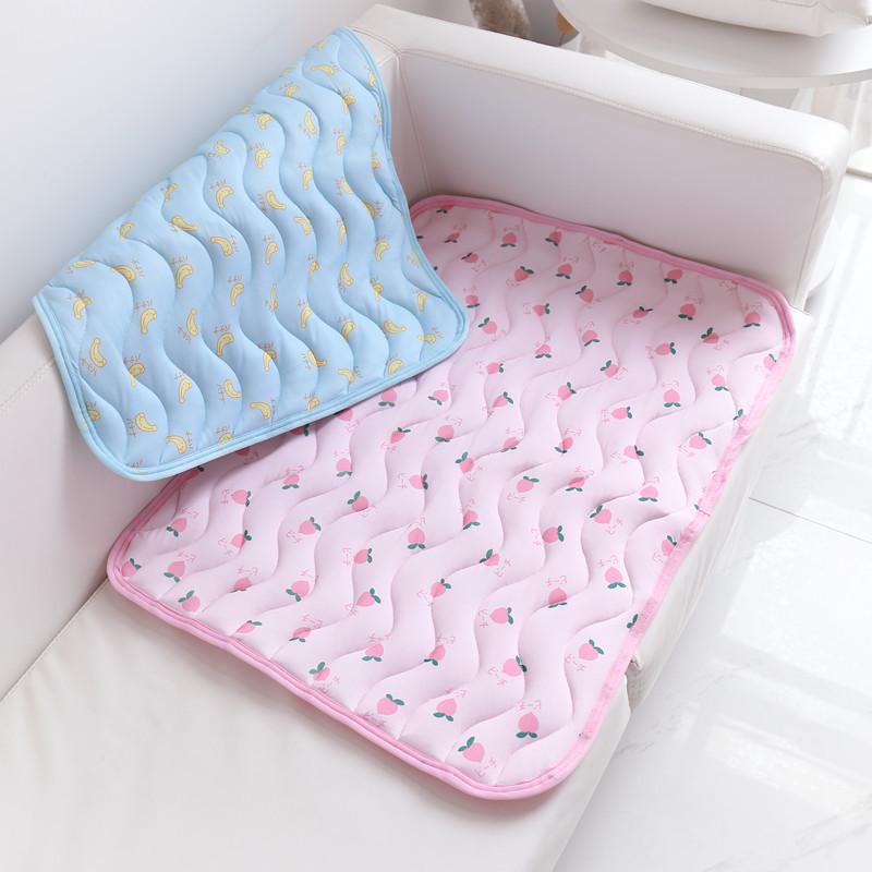 Summer Dog Cooling Mat Breathable Pet Dog Bed Blanket Ice Silk Pad Sofa Kennel for Small Medium Dogs Cats Dog Car Seat Cushion