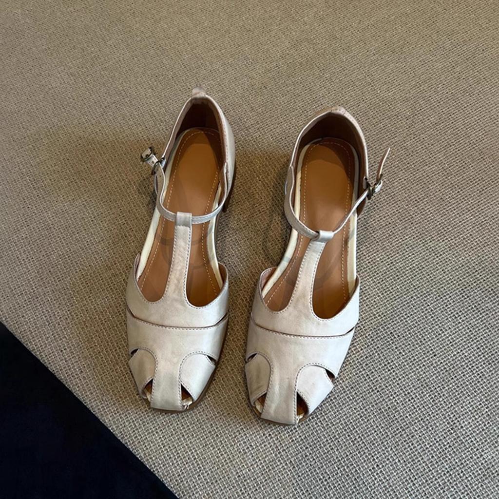 Literary and Artistic Style Retro Hollowed-out Roman Sandals Women's 2025 New Fashion Versatile Skirt with Word Belt Hollow Sandals