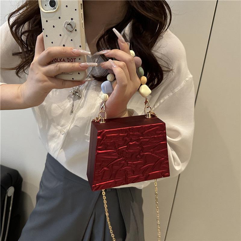 Acrylic bag women's 2025 new European and American fashion ice crack shoulder bag small fragrant wind beaded portable box bag
