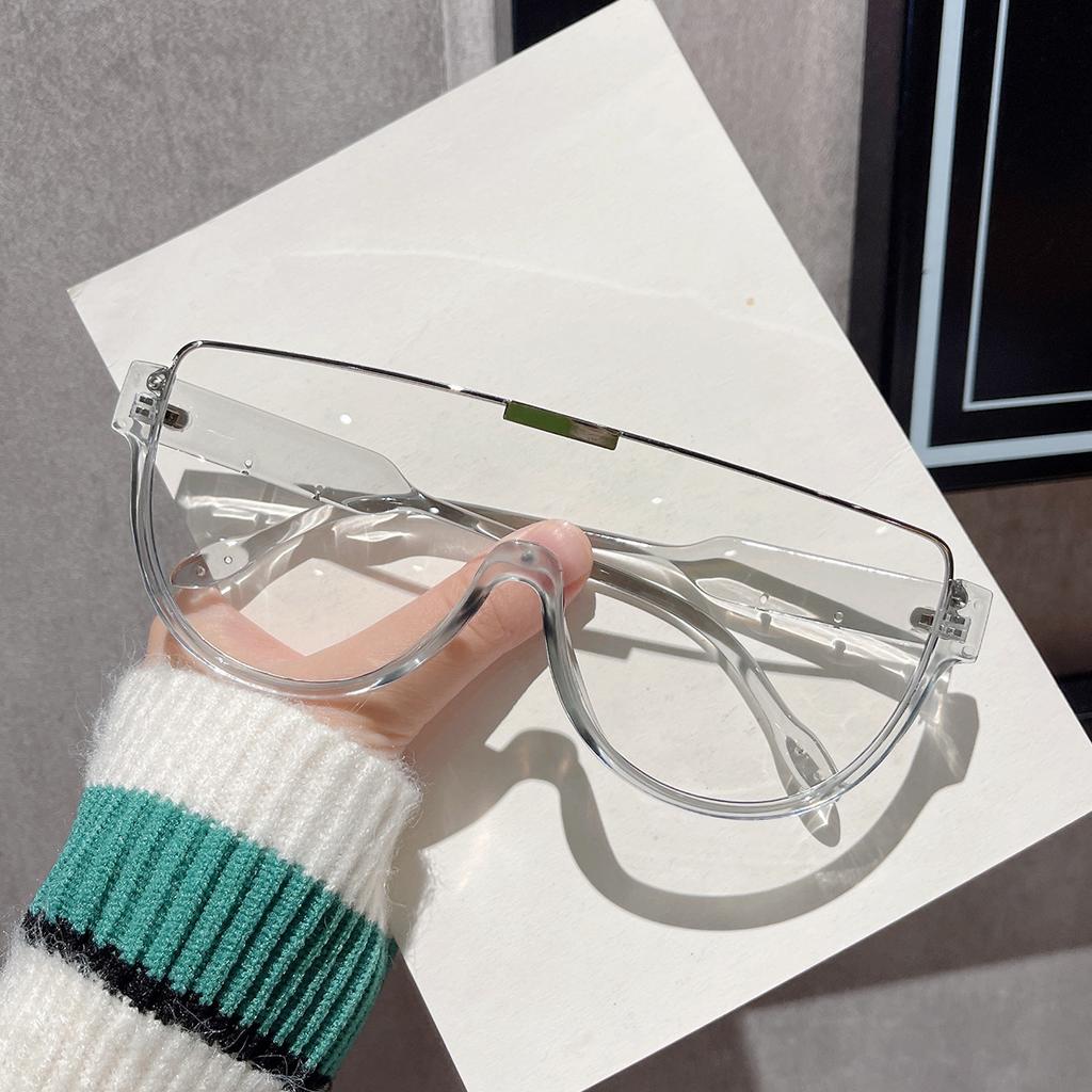 Latest Trendy Half Frame Oval Shape Sunglasses Women Classic Vintage Square Sun Eyeglasses Trendy Women's Outdoor Use Glasses UV400 Eyeglasses