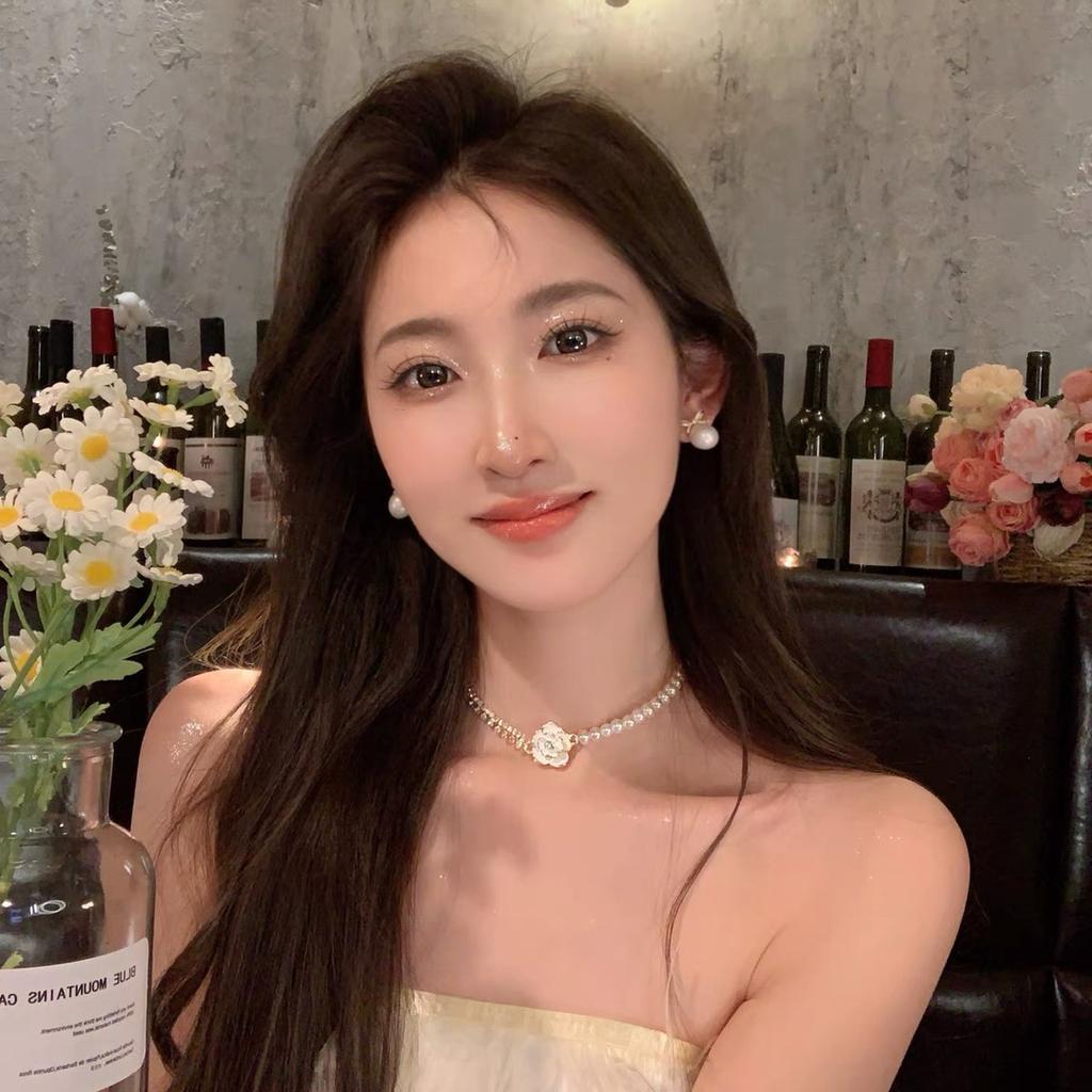 French Camellia Pearl Necklace Women'S Niche Design Sense Clavicle Chain Premium Sense Light Luxury Neck Chain Wind