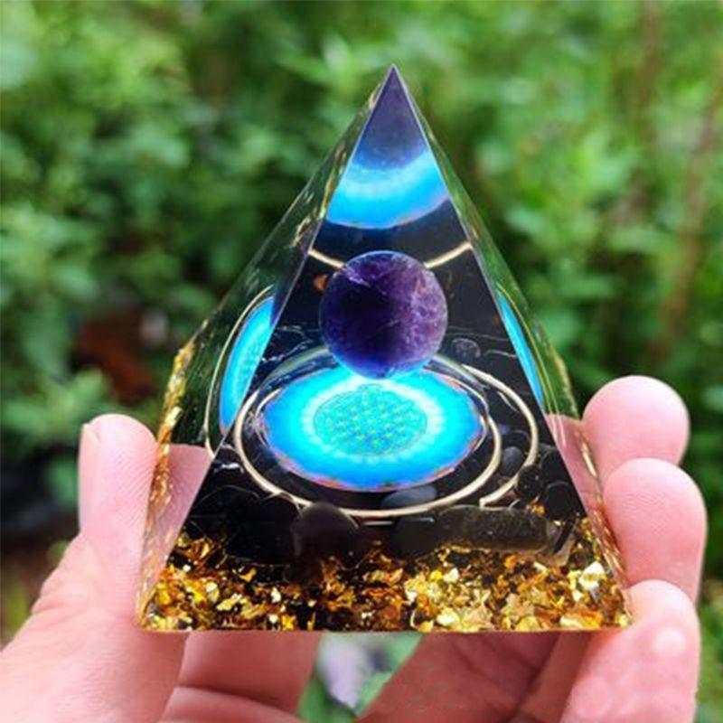 Energy Orgonite Chakra Pyramid Aura Divination Yoga Meditation Ornaments Craft