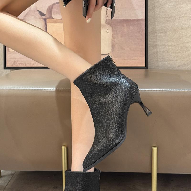 Fashion Soft Sole Niche High-end French Pointed Toe Thin Heel Skinny Boots Women's Versatile Fashion 2025 High-heeled Booties