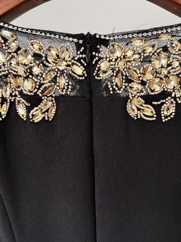 Elegant Grand Banquet Gown 2026: Mesh Splicing, Heavy Beading, Rhinestone Inlaid Long Dress