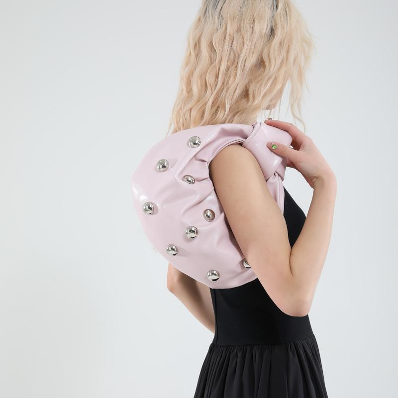 Internet celebrity armpit bag 2025 new Korean version fashion rivet shoulder bag women's versatile pearl hand carrying dumpling bag tide