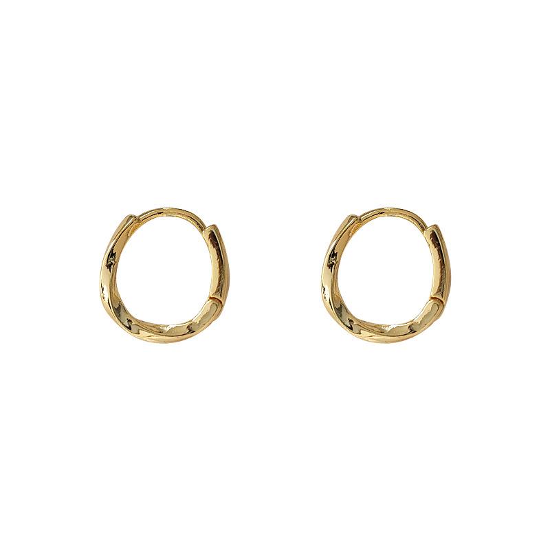 

Minimal Circle Fried Dough Twists Simple and Versatile Earrings 1 pair золотий