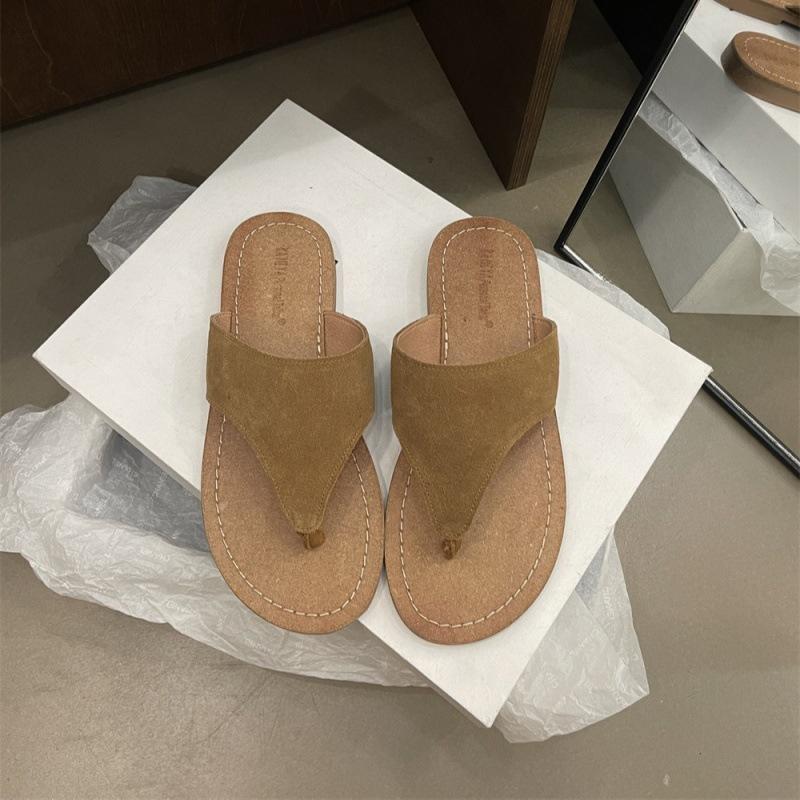2025 spring and autumn new retro flip-flops wear Korean version of fashion toe beach flat bottom sandals women