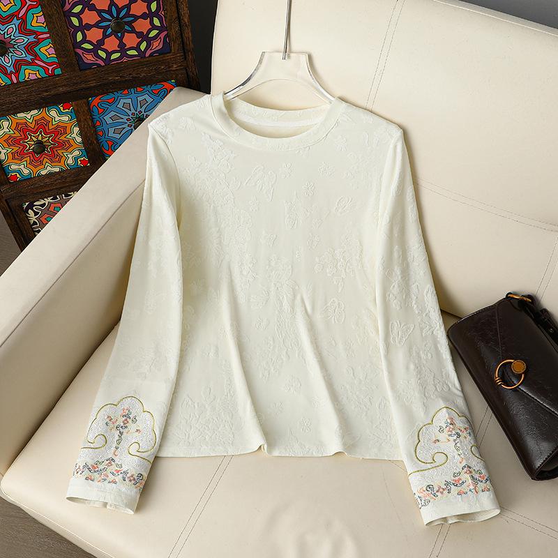 

Embroidered Long Sleeve T-Shirt Women, Spring/Autumn 2026, Round Neck, Petite Fit, Plus Velvet Inner Layer XL (85-100 Jin)