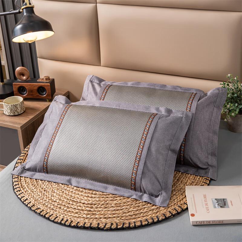 OLOMM Buckwheat Neck Pillow