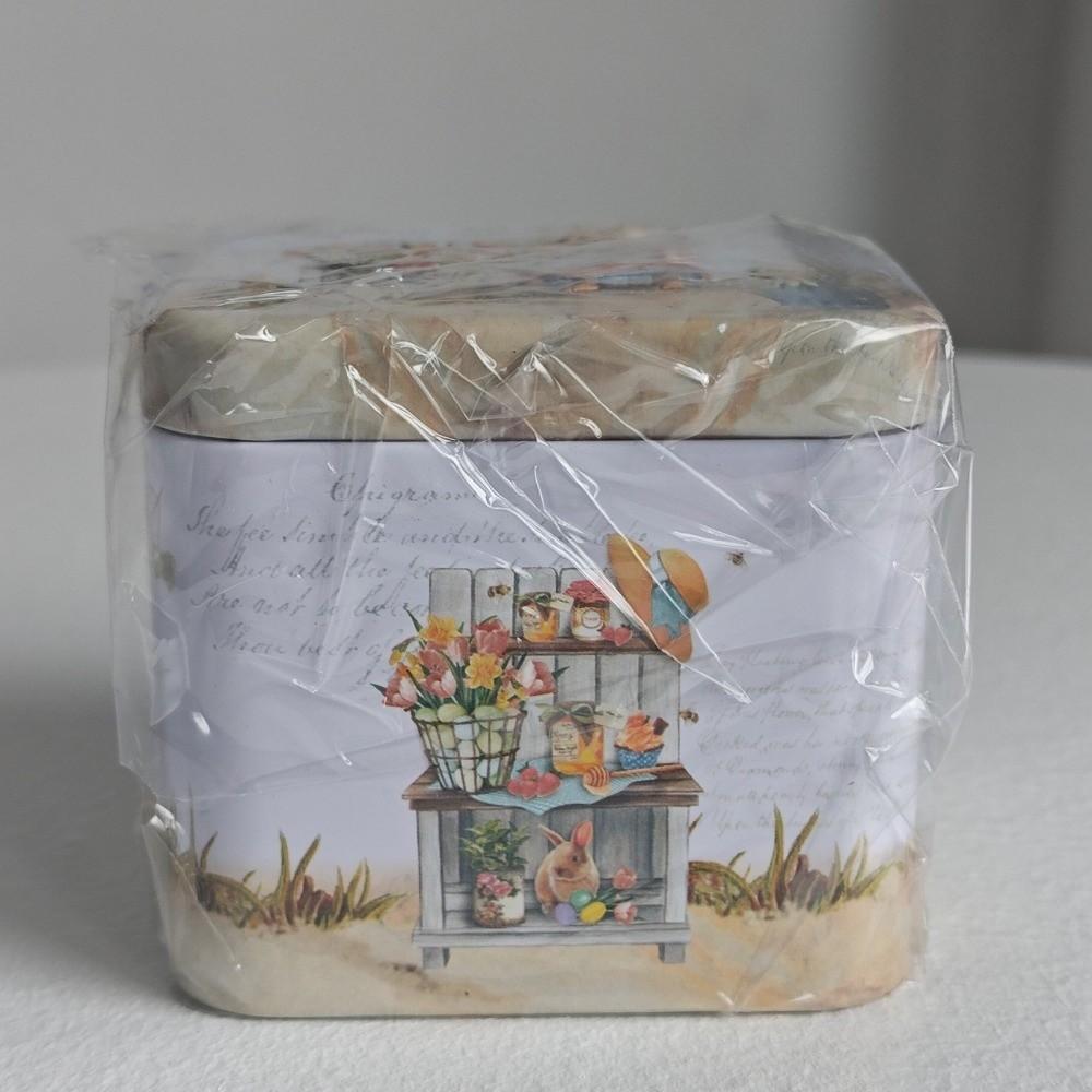 Iron Material Easter Gifts Box Square Shape Rabbit Tin Storage Box  Candy Storage