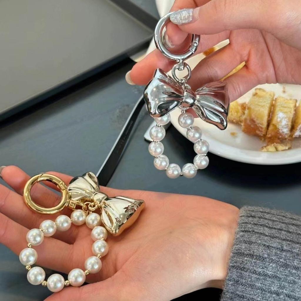 Stylish Keychain Pendant with Delicate Bowknot Stylish Bowknot Bag Charm Portable Phone Straps Chain Keychain for Women