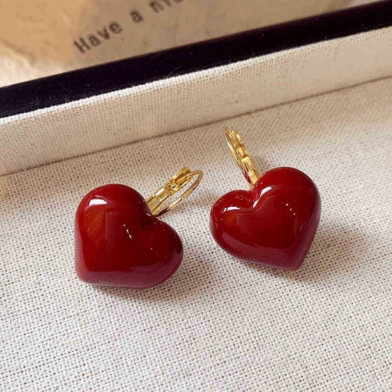 Ankola red oil dripping love earrings new Hong Kong style retro ear buckles autumn and winter earrings autumn and winter