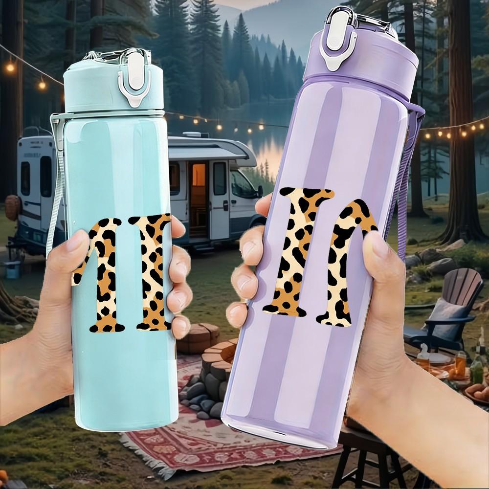 1PC Leopard Print MIMI Letter 750ml Color Plastic Sports Water Bottle Leakproof Flip Straw Lid Suitable for Sports Office Home Use