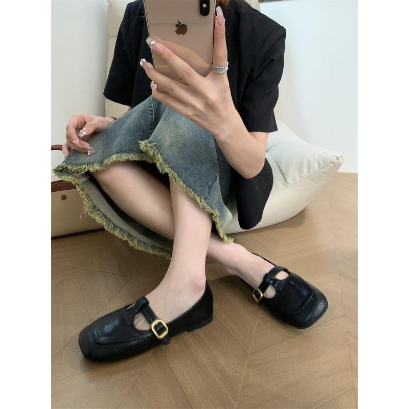 New Style Women's Sandals Elegant Office Ladies Shoes and Sandals Women Casual Shoes Square Heels Sandals Slip On Woman Flats