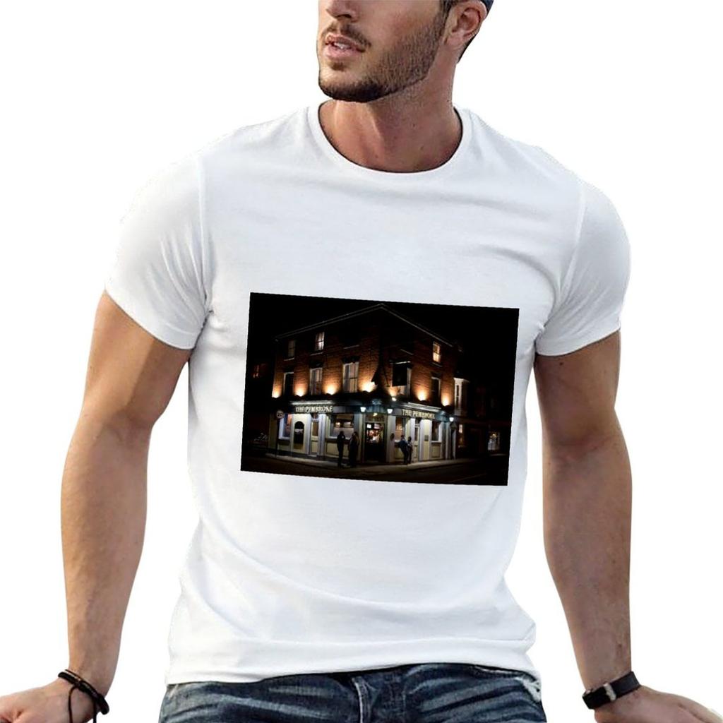 THE PEMBROKE PUB AT NIGHT TShirt AntiWrinkle Short Sleeve TShirt