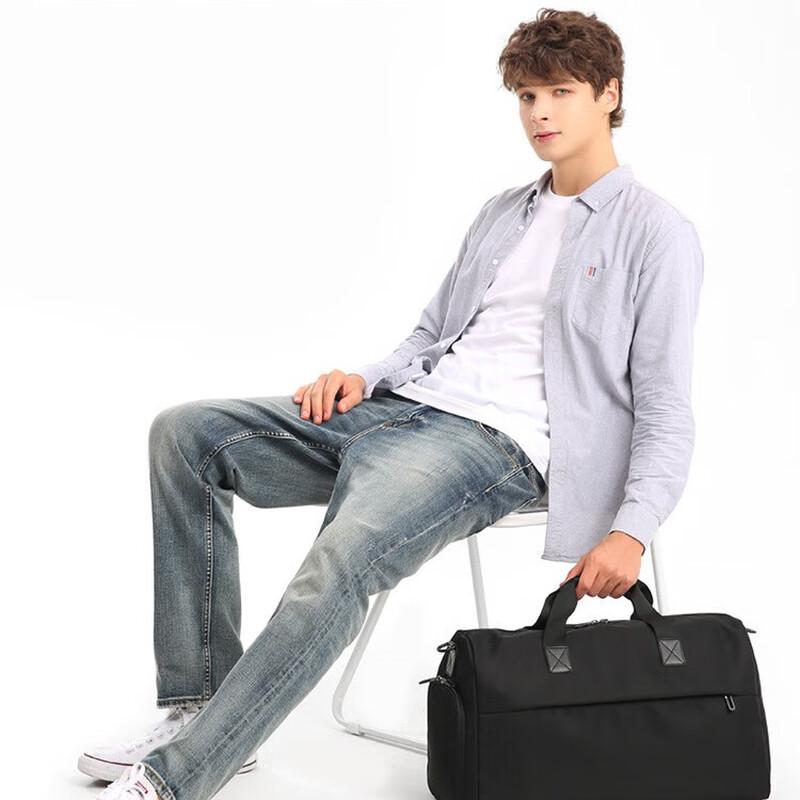 WEZHO Large Capacity Fitness Travel Duffle Bag