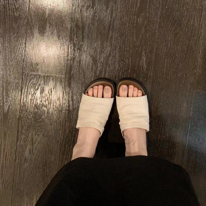 Retro Women's Shoes 2025 Summer Vacation Casual Beach Slippers Outdoor Fashion Comfortable Lightweight Non Slip Flat Sandals