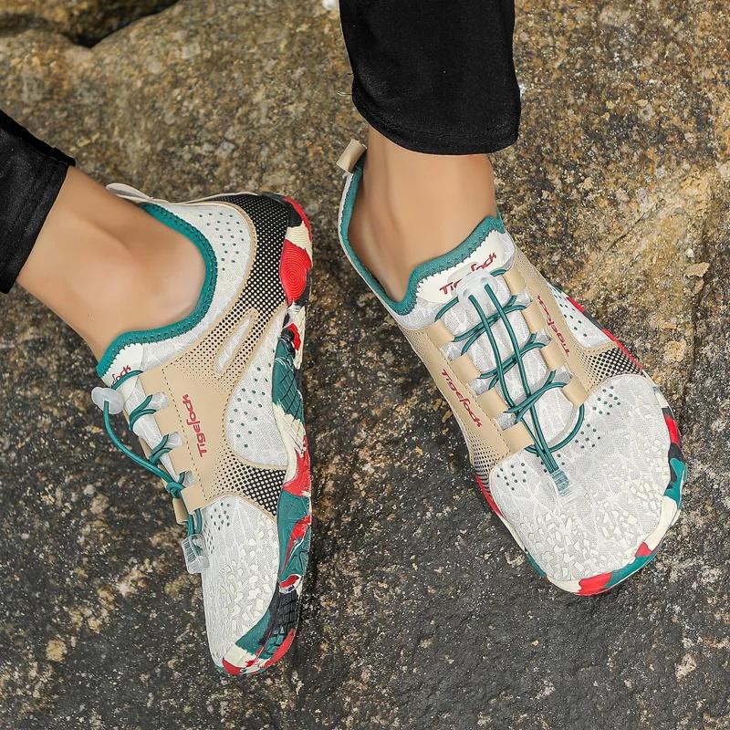 Wasserschuhe Badeschuhe Flussaufwärts Waten Barfuß Strandschuhe Erwachsene Fitnessstudio Outdoor-Training Schuhe Unisex Schnelltrocknend Atmungsaktiv