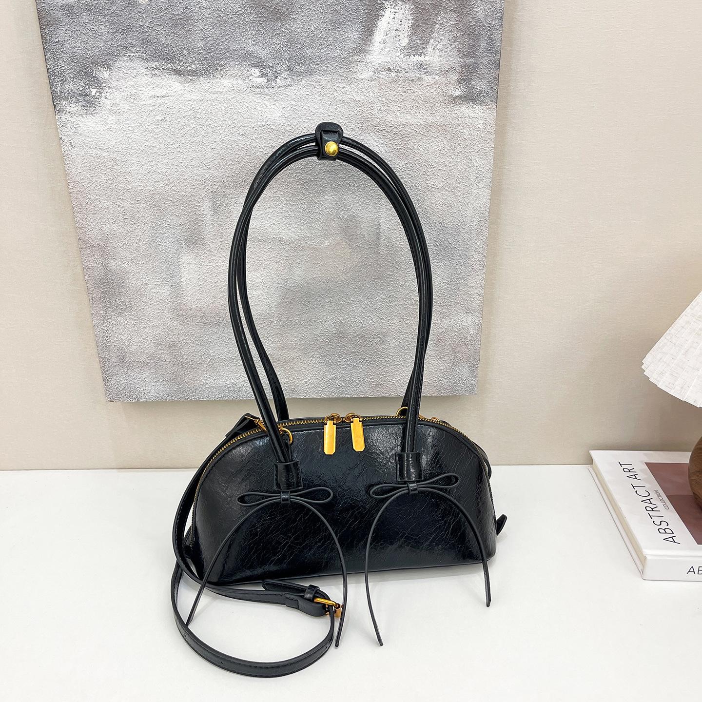 

2025 autumn new baguette bag bow shoulder armpit bag women s new fashion Boston bag bowling bag чёрный