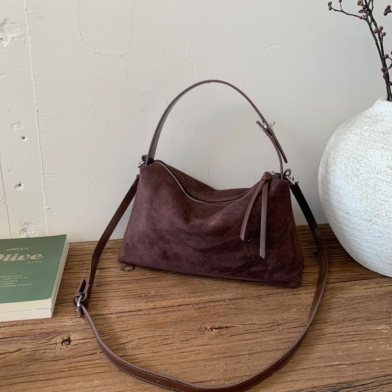 

Autumn and winter matte retro pillow bag large-capacity women s bag fashionable and simple shoulder bag messenger bag кофейный