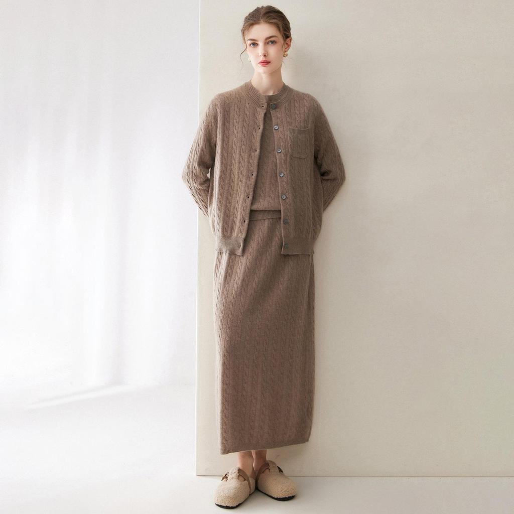 Kang Sai Ni 100% Cashmere Women's Retro Cable Knit Cardigan: Fashionable, Loose, and Slimming Outerwear