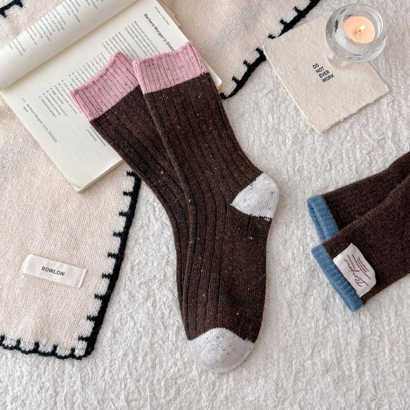 

Sweet Color-blocking Dot Yarn Wool Socks for Women, Long Winter Thickened Warm Double-needle Pile Socks 1 pair кавовий