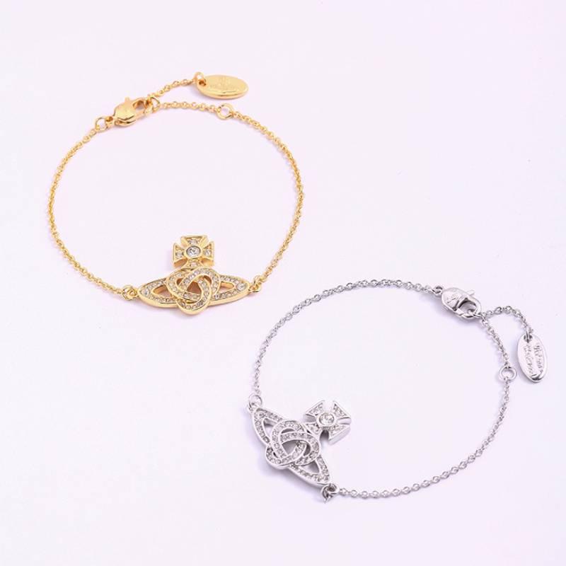 Exclusive Design Twisted Floral Bracelet For Women Elegant Copper Plated Saturn Bracelet With Shimmering Diamonds Characters)