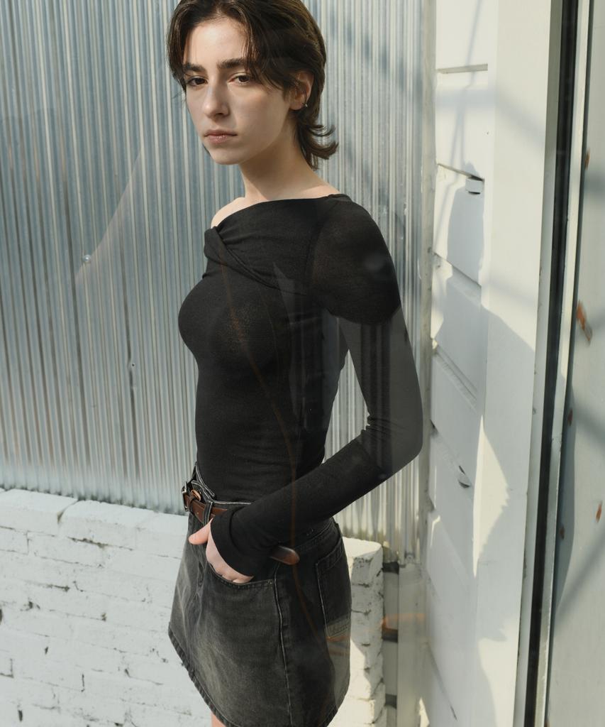 DENOAH Twist Drape T-Shirt (Black)