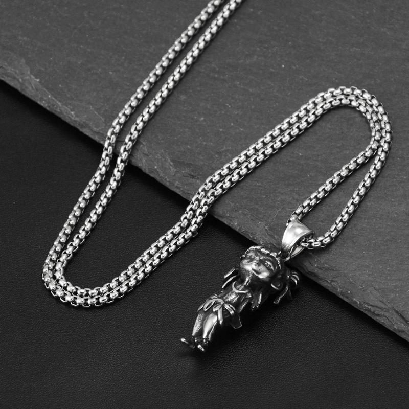 Titanium Steel Necklace Men's Trendy Brand Versatile Collarbone Chain Light Luxury Niche Design High-end Cuban Pendant Neck Chain Accessories