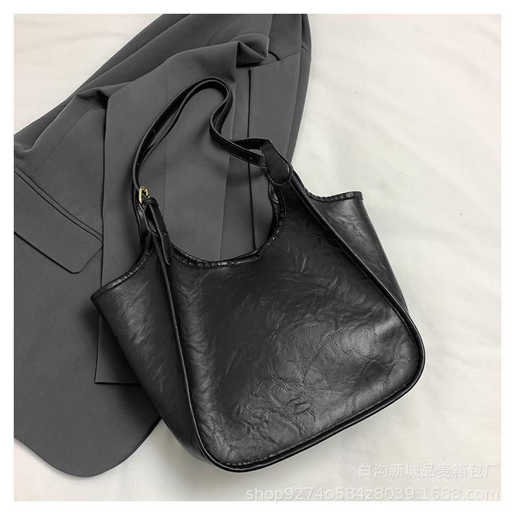 Large Capacity Retro Tote Mother and Child Bag Women's Bag 2025 New Fashion Explosion Shoulder Bag Commuter Armpit Bag