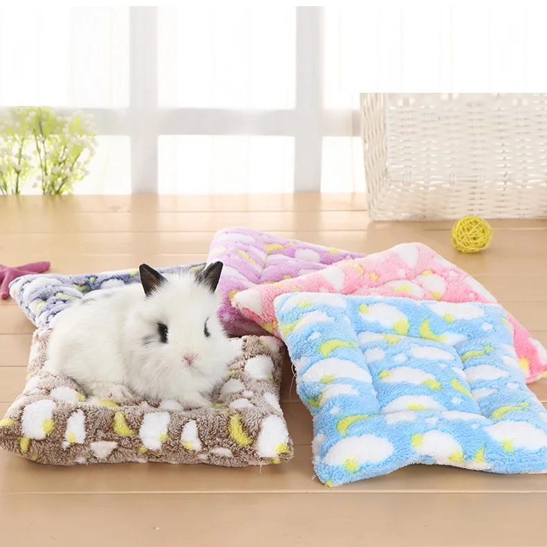 Winter Warm Small Animal Bed Mat, Soft Plush Cushion for Hamster Guinea Pig Rabbit Chinchilla
