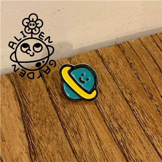 

Cosmic Planet Graffiti Series Round Pendant Necklace - Versatile Korean Style Geometric Charm