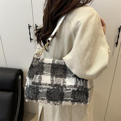 Autumn New Fashion Chain Portable Shoulder Crossbody Plaid Small Square Bag Large Capacity Commuter Tote Bag