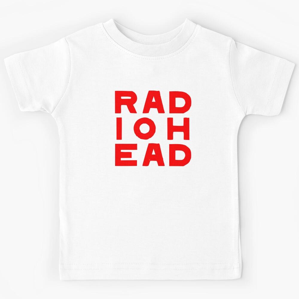 In a beautiful Kids T-Shirt 120