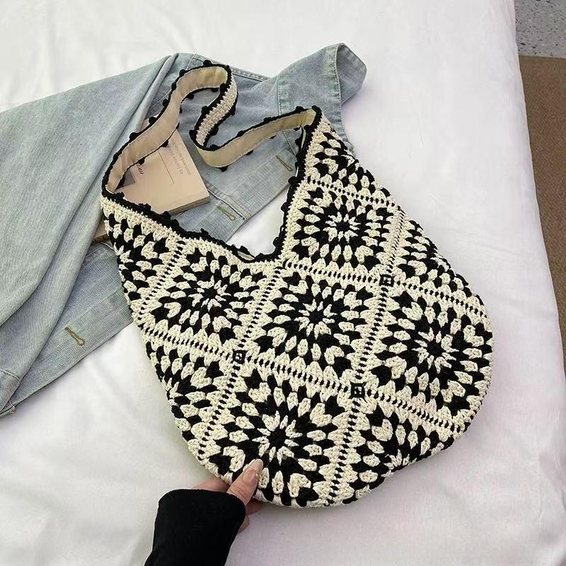 Ladies Fashionable and Stylish Crossbody Handmade Bag Versatile for Commuting Cotton Thread Woven Diamond Shaped Women s Bag Without lining 1598₽