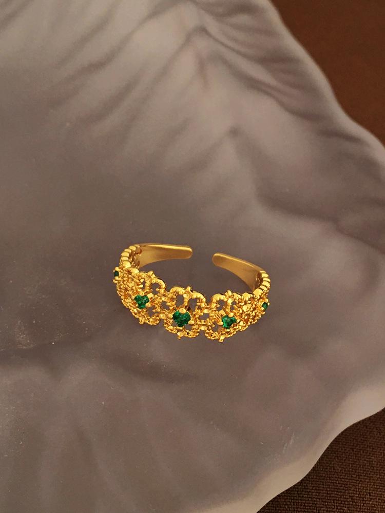 Copper-Plated Gold Retro Zircon Hollow Ring - Adjustable Index Finger Style T834