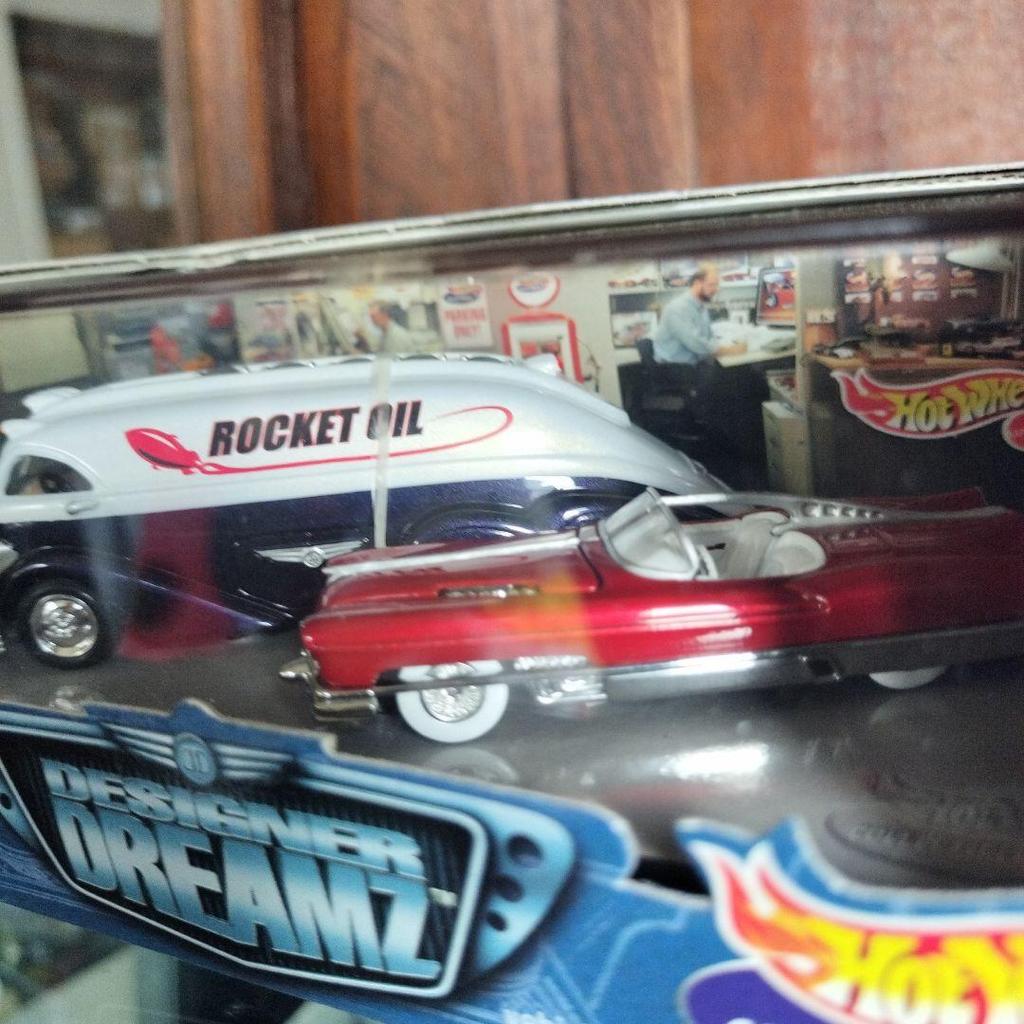 Hot Wheels Designer Dreamz Mini Car Set