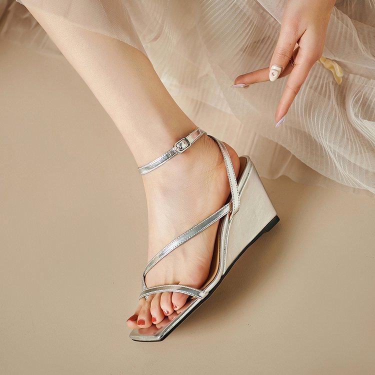 

Taizhou women s sandals 2024 summer new square head cross strap sandals shoes thin strap wedge heel high heel sandals women 34 серебряный