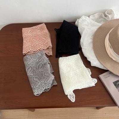 Accessoires – Schals & Tücher