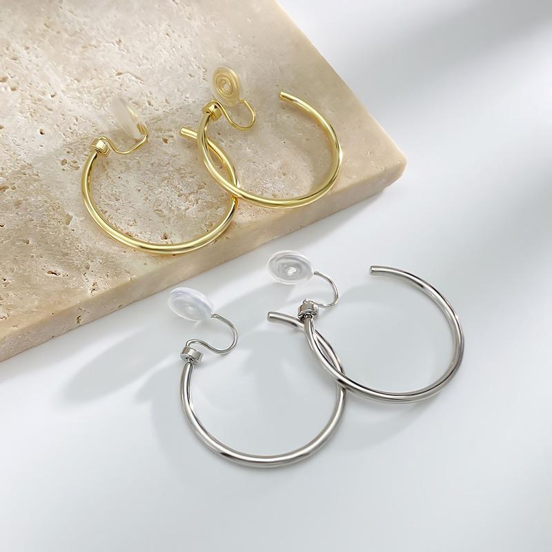 Zhao Lusi Style Simple Mosquito Coil Earrings - Versatile Winter Ear Clips In Round and Square Designs