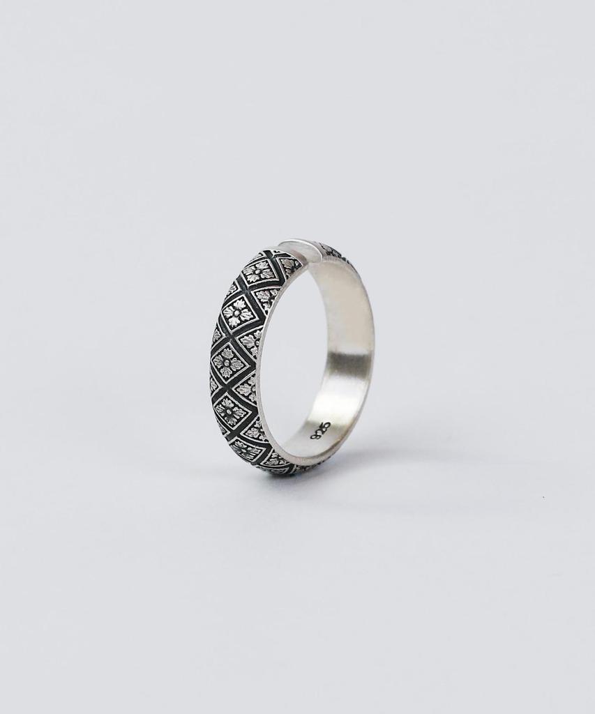 Address669 Floral Column Ring#2