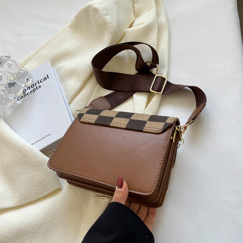 Spring Style High-End Women's Checkerboard PU Crossbody Bag – Fashionable, Versatile, and Exquisite Small Square Design