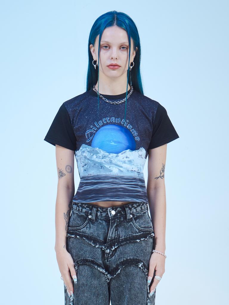 DILETTANTISME Moon Graphic Crop T-Shirt Ver.2