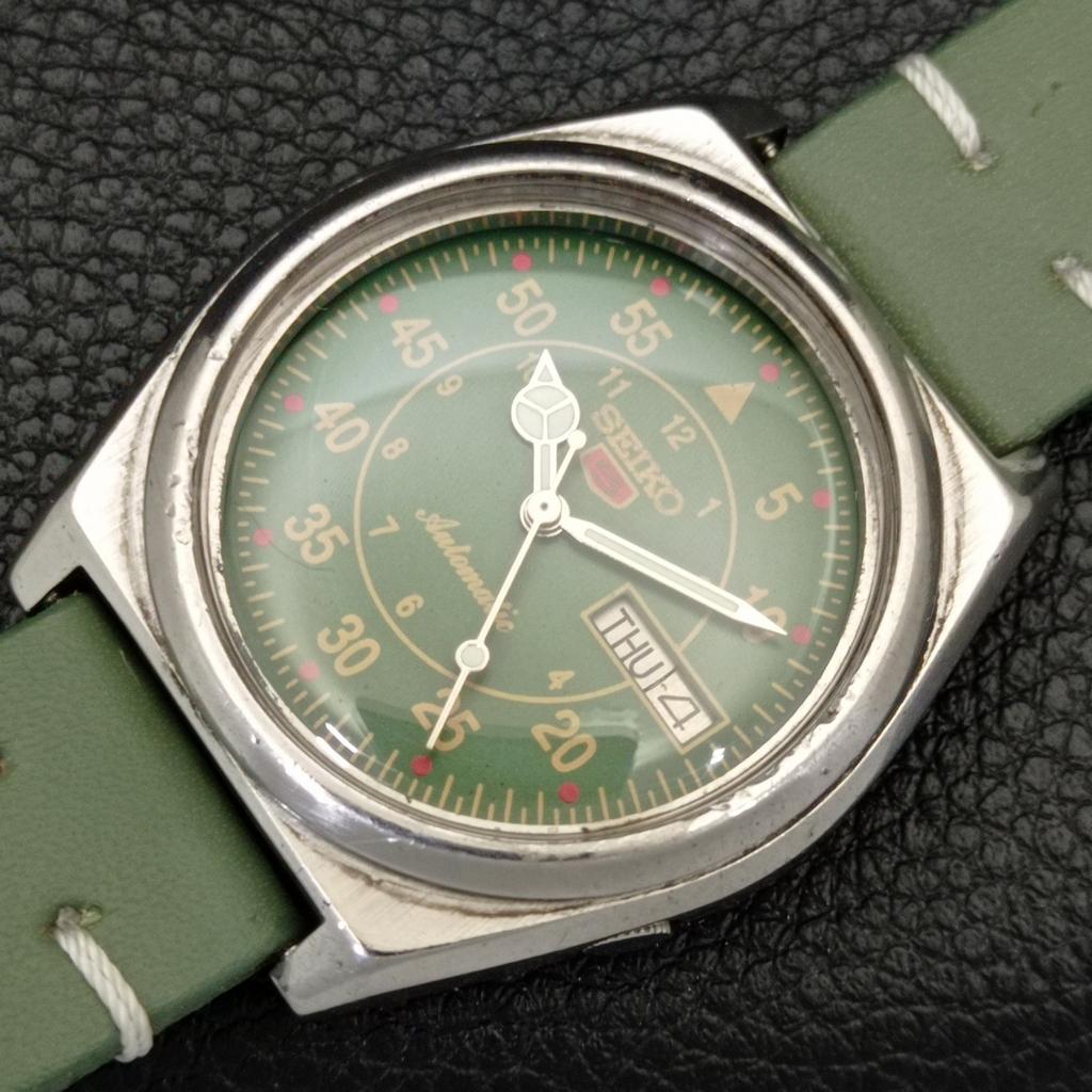 VINTAGE SEIKO 5 AUTOMATIC JAPAN 7009A MENS GREEN COLOR DIAL WATCH a701309-5 R206a-a701309