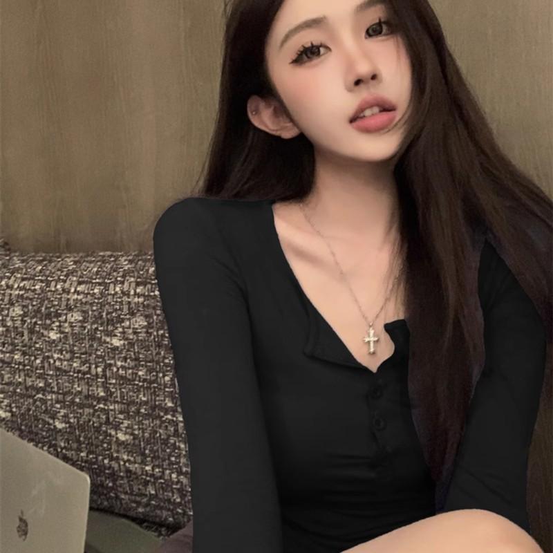 Pure Desire Sweet Spice Button-tight T-shirt Women's Hem Curved Slim-fit Short Temperament Chic Long-sleeved Bottoming Top